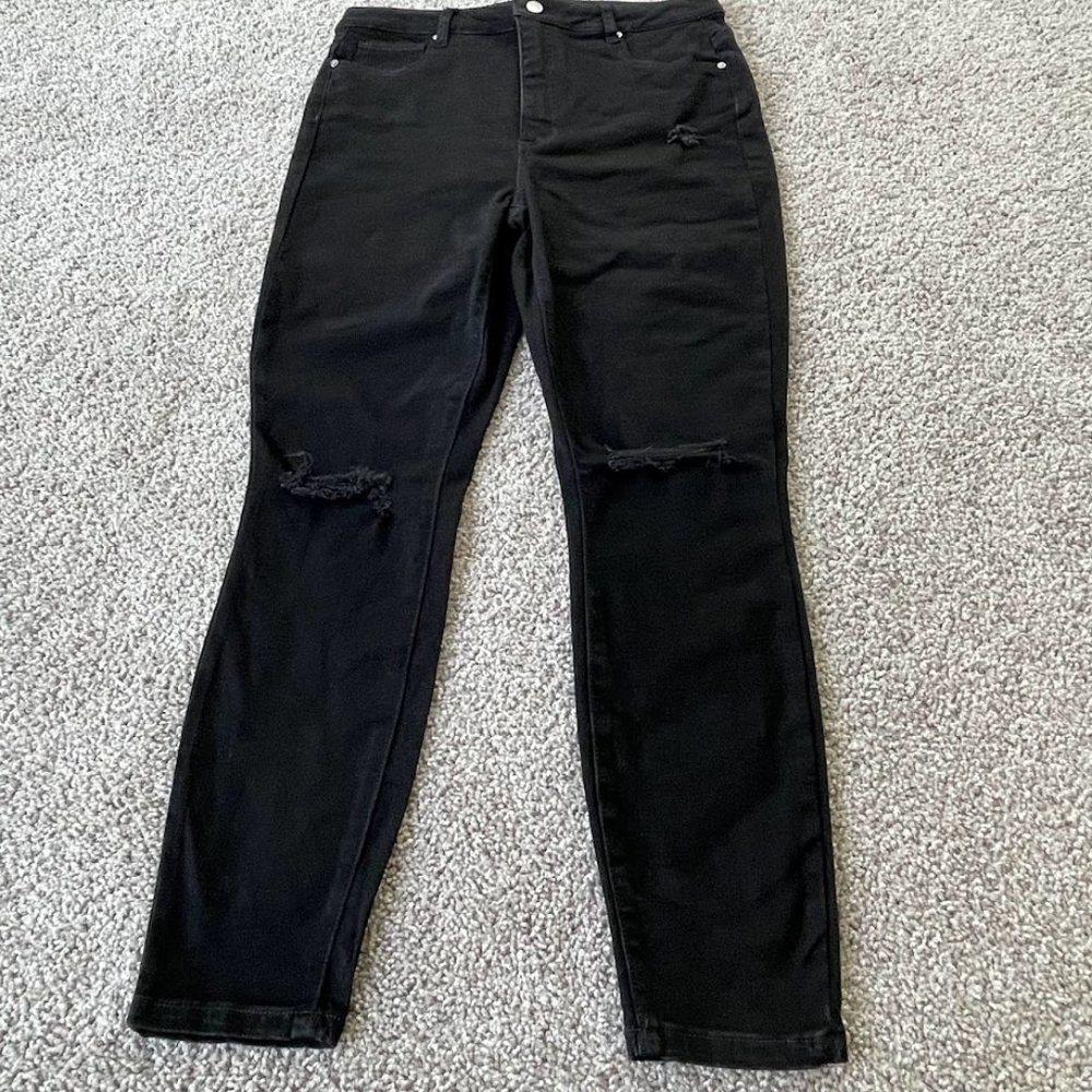 Just Fab Jeans Women Size 31 Black High Waisted Dark Wash Tapered Leg Distressed